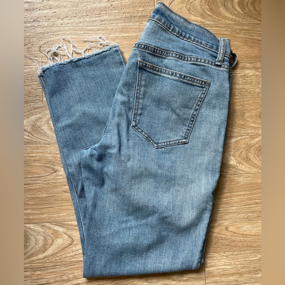 Old navy straight ankle jean - Picture 3 of 4